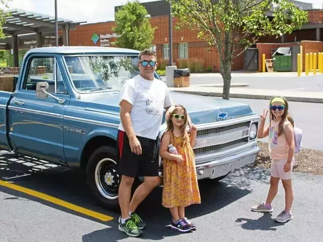 Memorial car cruise brings 300-plus classics to Bethel Park