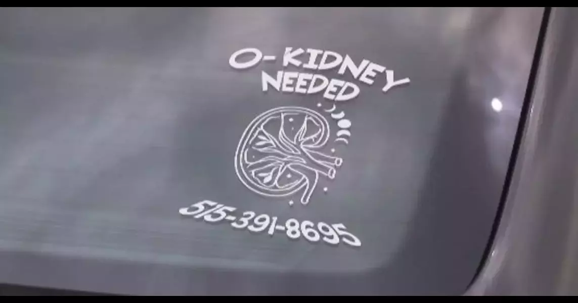 Davenport man uses car decals to find kidney donor