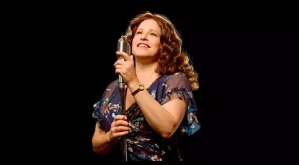 Portland’s Merideth Kaye Clark takes on role of music icon Carole King in Tigard