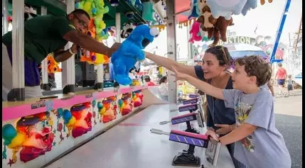 Carnival rides, Italian food draw crowds to Feast of St. Rocco in Glen Cove