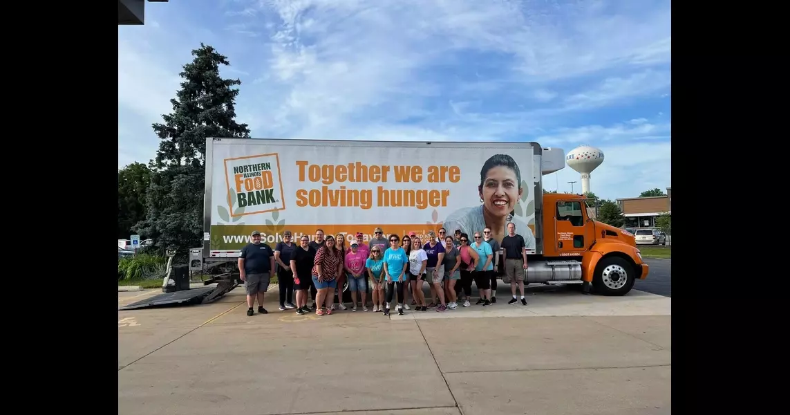 Joliet Chamber’s Council for Working Women donates semi-truck load of food to pantry