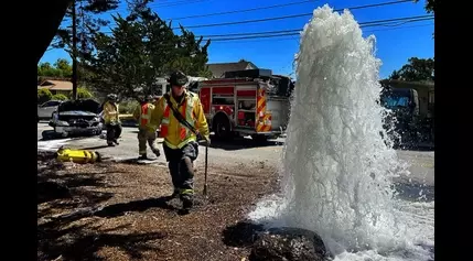 Photo | Car crash shears off fire hydrant on Western Drive in Santa Cruz