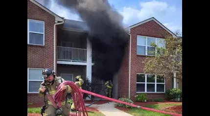 Mom, 2 kids displaced after Noblesville apartment fire