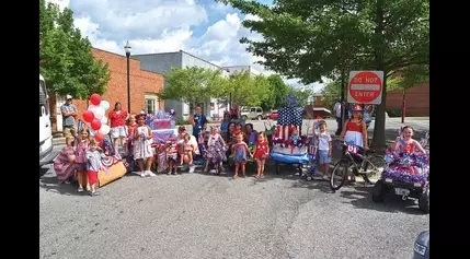 Patriotic kids on parade