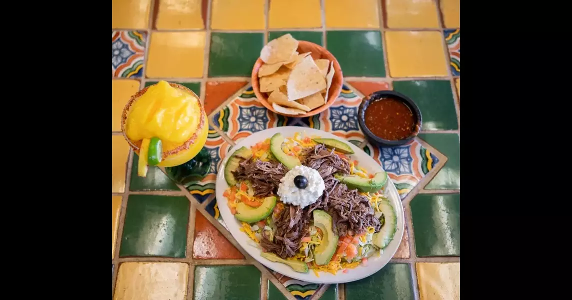 Monday Munchies: Topopo Salad at Rosa’s Mexican Food Restaurant