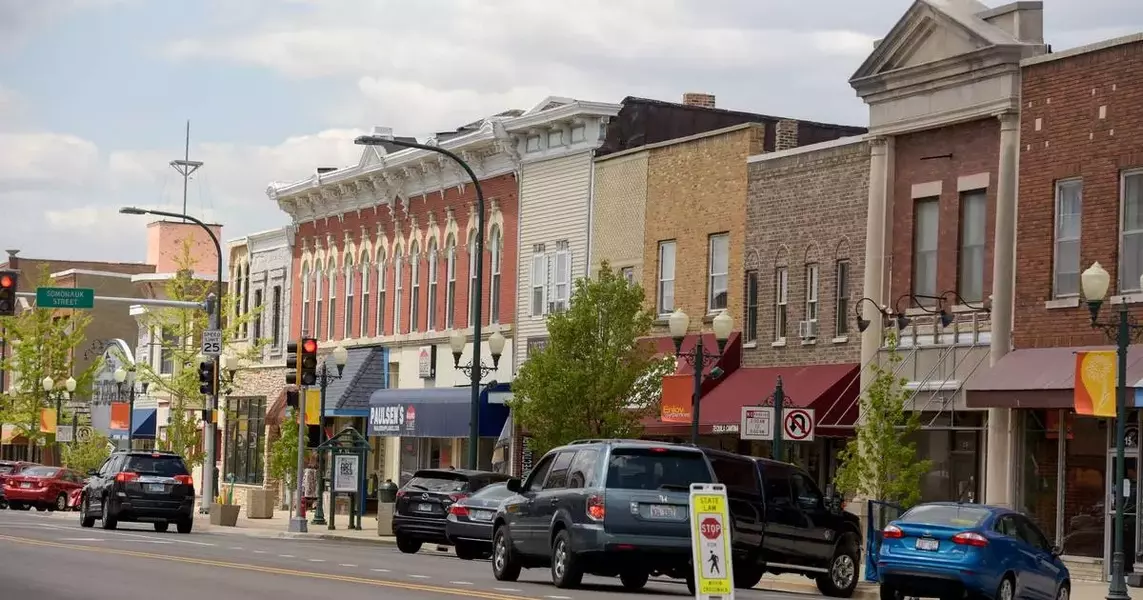 Downtown Sycamore merchants’ 13th annual food drive underway