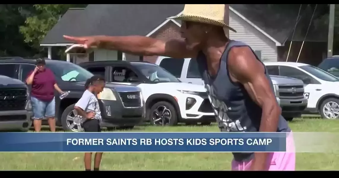 Former Saints running back hosts sports camp for kids in hometown of Iota