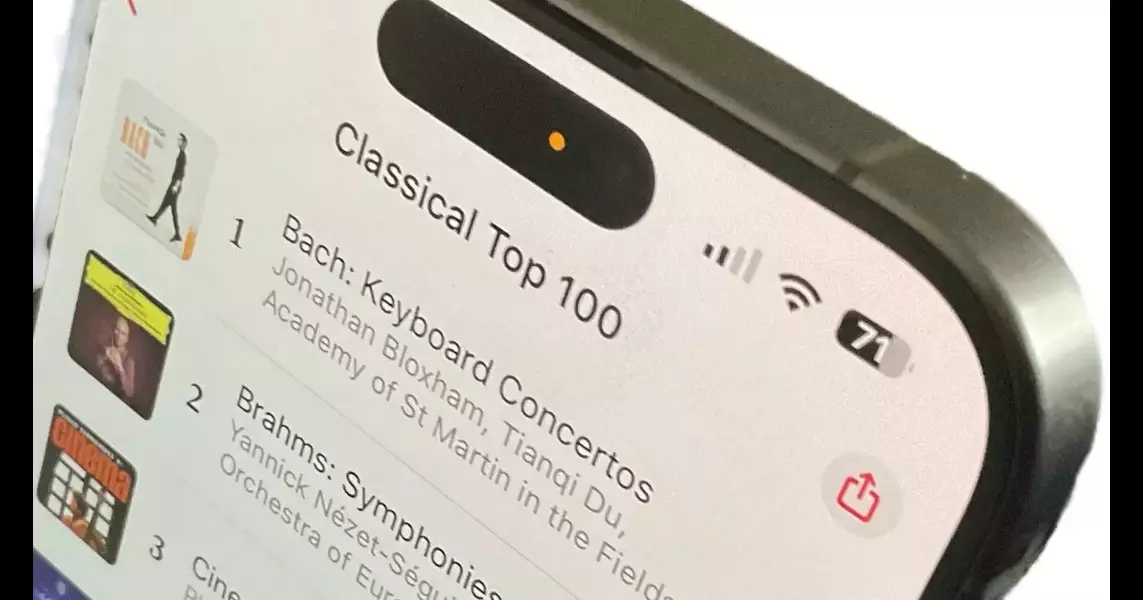 Top 100 chart debuts on Apple Music Classical