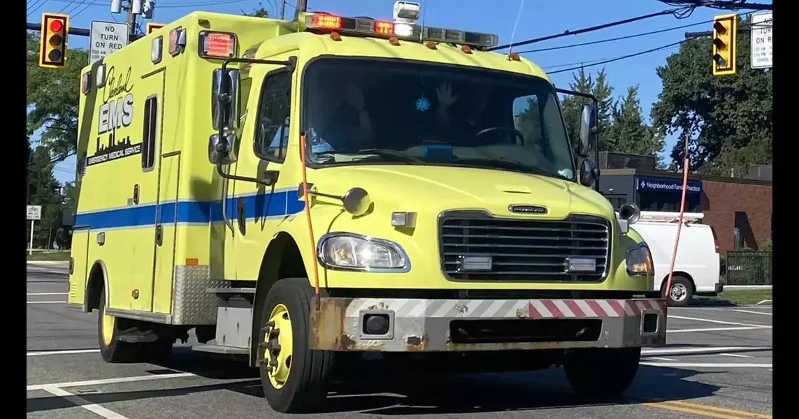 1 dead, 3 injured after car crashes into building in Cleveland; speed suspected a factor