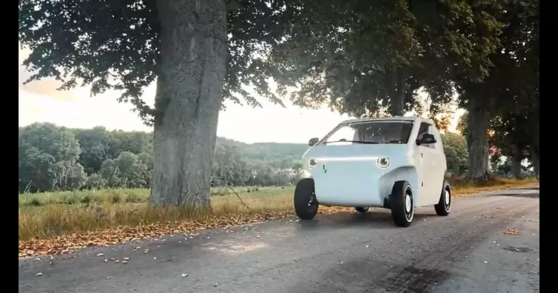 The tiny electric car that comes disassembled and delivered in boxes