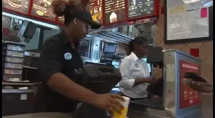 ‘Fair work’ ordinance introduced for fast food workers in LA