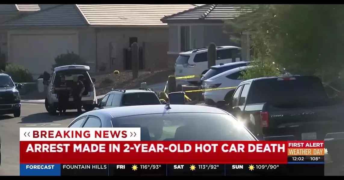 Toddler dies in hot car near Tucson