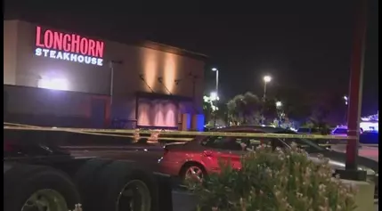 2 bodies found inside a parked car near a Phoenix steakhouse, PD says