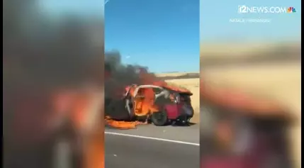 Car catches fire, causes brush fire near Sunset Point in Arizona