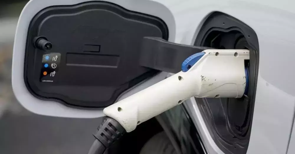 Don’t Waste Your Money | Buying an electric vehicle vs. a hybrid vehicle