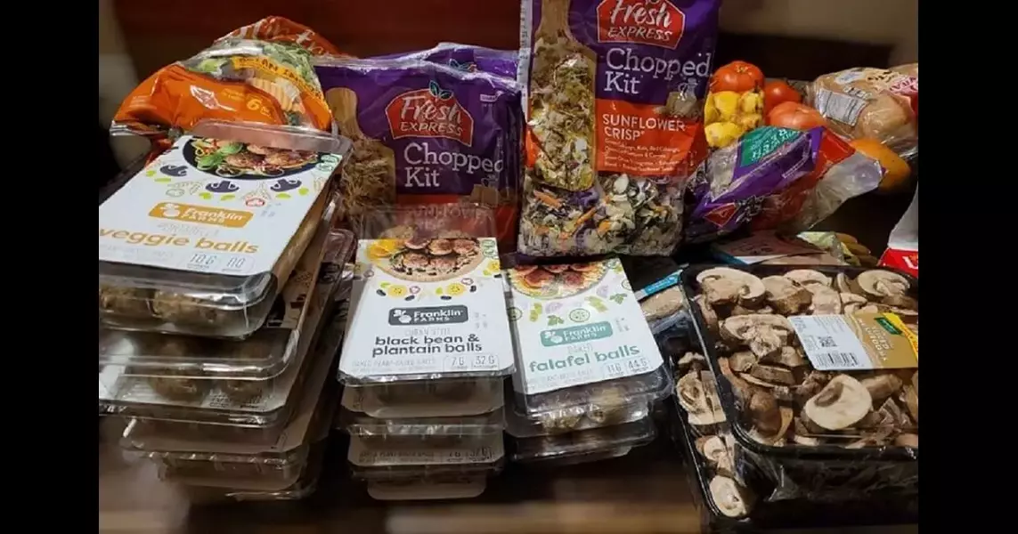 Dumpster diver sparks conversation with photo of massive food haul found in major retailer’s dumpster: ‘That would have my household set for months’