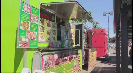 Portland food carts stay open despite blistering heat