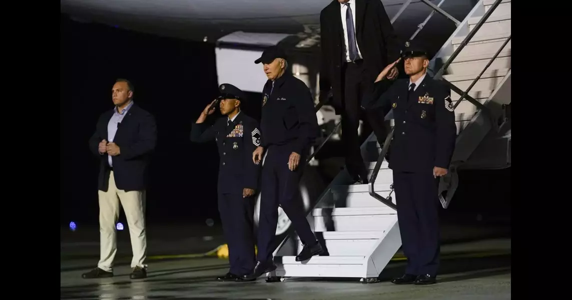 Video of Joe Biden appearing to struggle to get into car goes viral