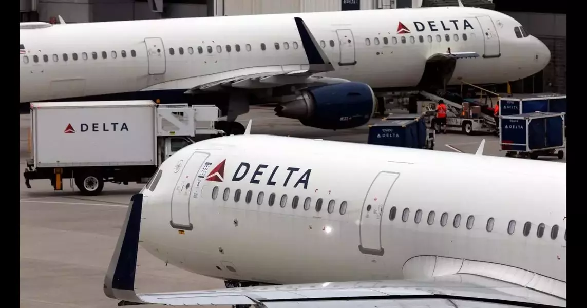 Delta serves passengers vegetarian meals ‘out of an abundance of caution’ after spoiled food incident