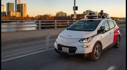 GM puts self-driving car without steering wheel and pedals on hold