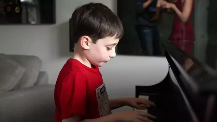 8-year-old prodigy ‘Miles the Music Kid’ leaves his mark on music world