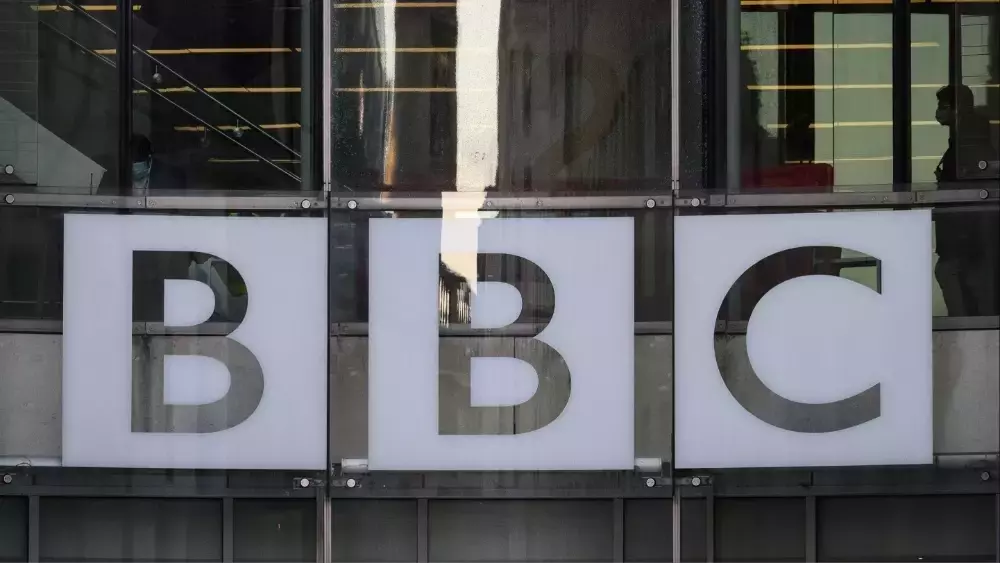 BBC to Cut 500 Jobs as Financial Deficit Grows