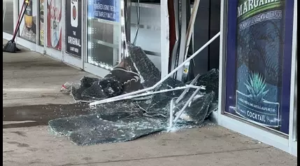 Car crashes into Kentwood liquor store