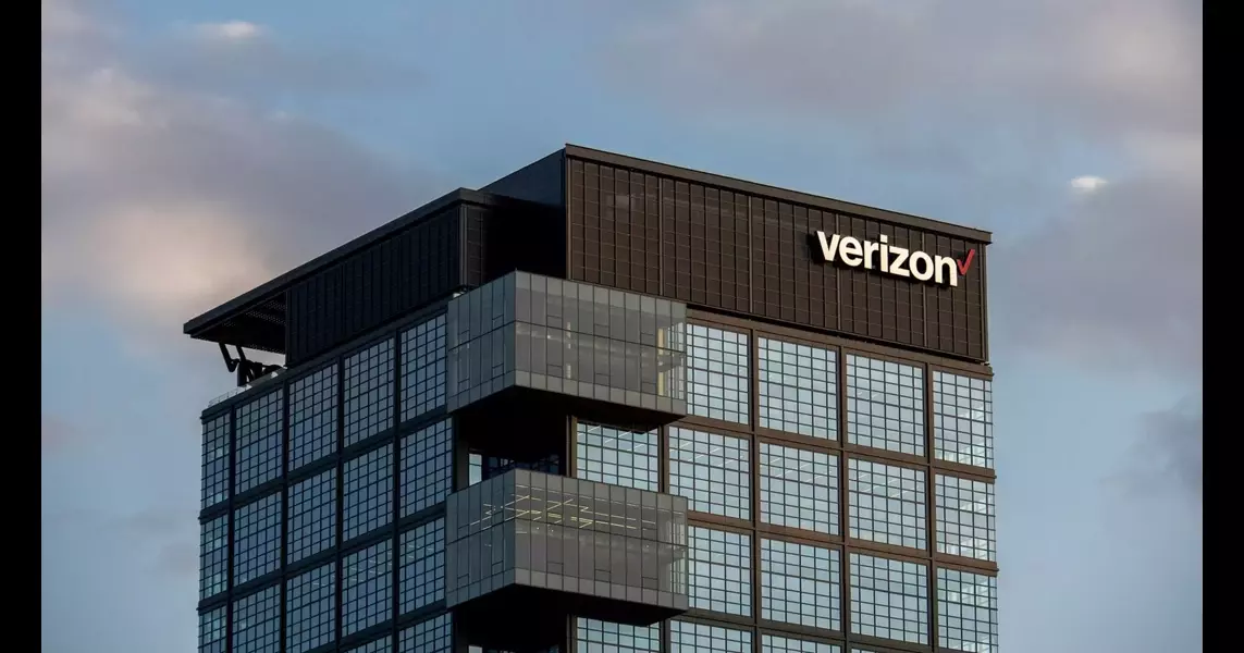 Major Music Labels Sue Verizon for .5 Billion for Enabling Piracy