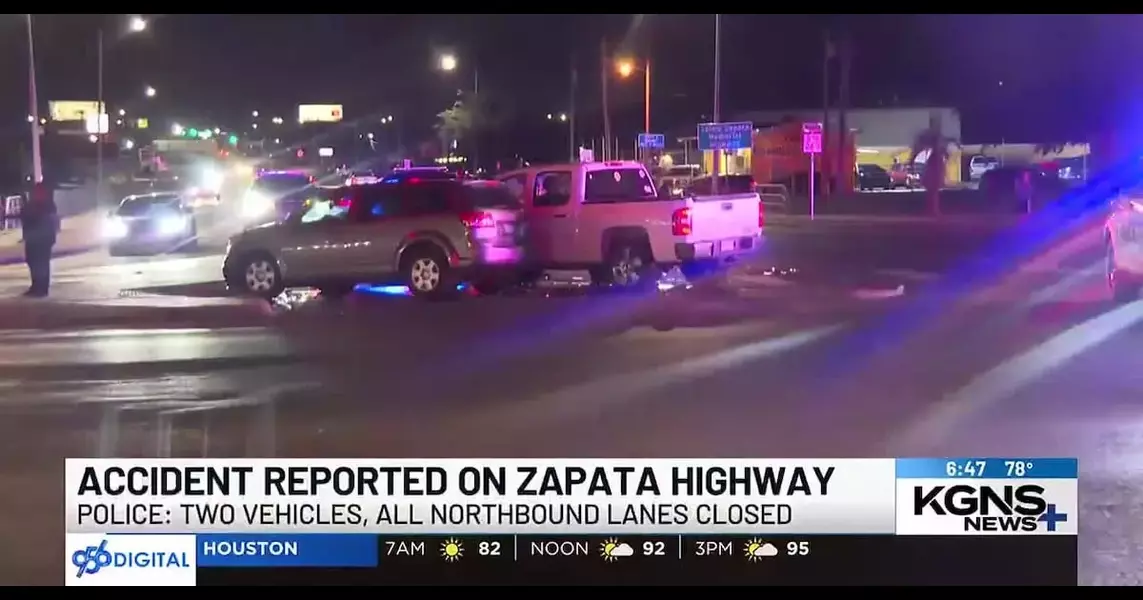 Two-car crash reported on Zapata Highway Tuesday night