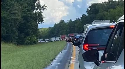 Multi-car crash on I-85 North brings traffic to a standstill in Davidson County