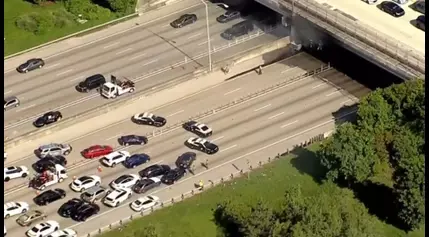 Southbound lanes of Palmetto Expressway closed in NW Miami-Dade due to car fire – WSVN 7News | Miami News, Weather, Sports