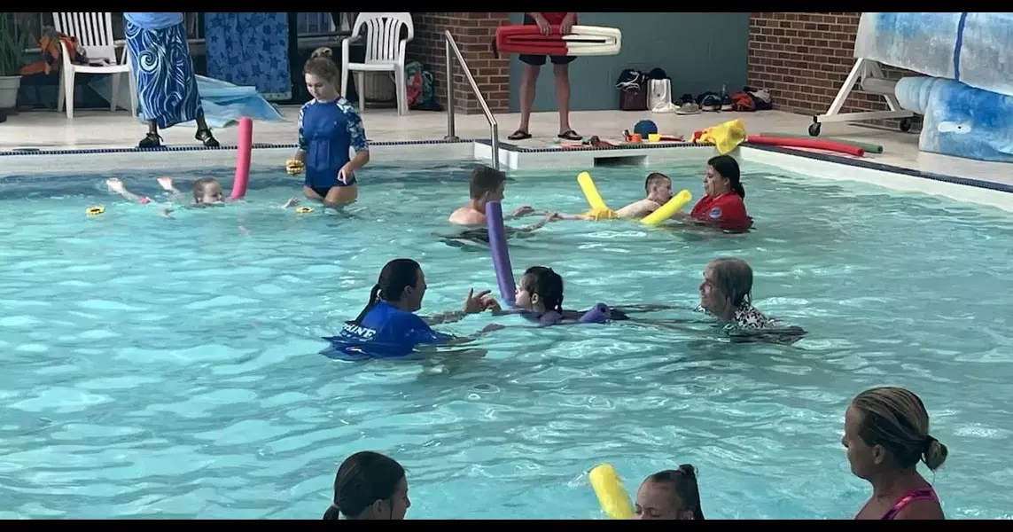 Kids dive into Capper Foundation’s iCan Swim program