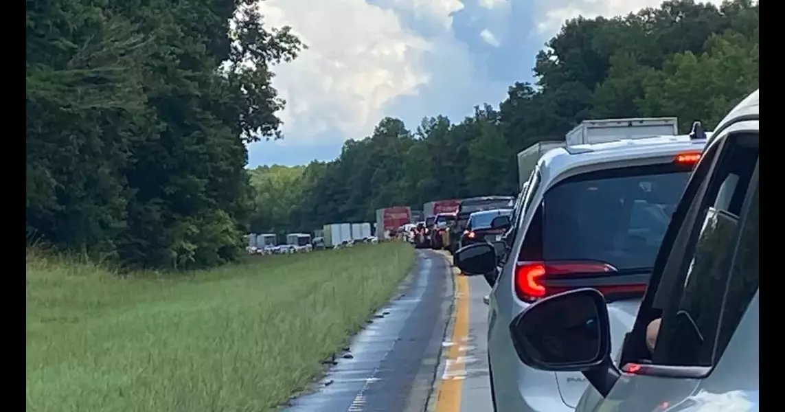 Multi-car crash on I-85 North brings traffic to a standstill in Davidson County