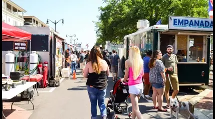 Summer food truck bracket week 2 voting is open now. See who made it to the top 8