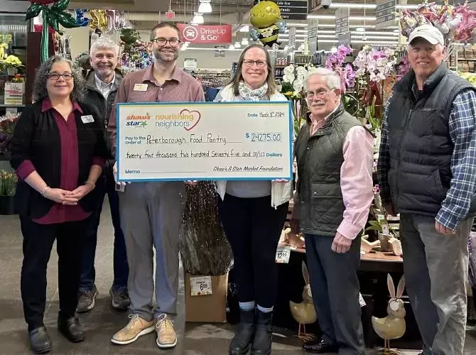 Peterborough Food Pantry receives donation from Shaw’s