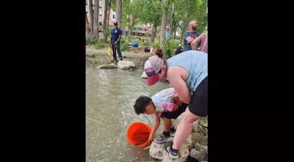 Local Kids help stock baby trout at Purgatoire River – The Chronicle-News