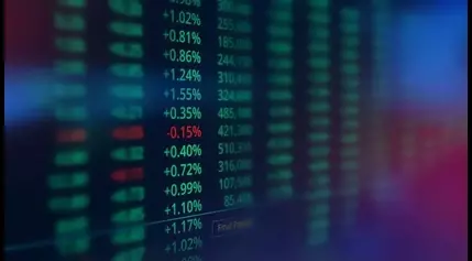 Cash Market | LIC Housing Finance breaks out of a flag trend continuation pattern