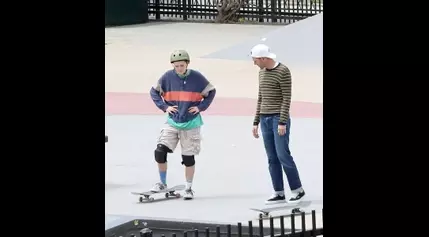 Ben Affleck and Jennifer Garner’s kids Fin and Sam have fun at the skatepark