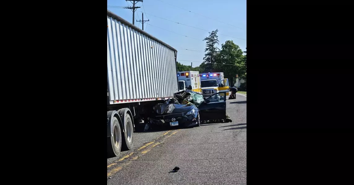 2 injured in Campton Hills crash between car and semi- trailer