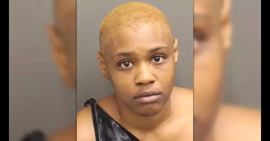 Florida woman intentionally ran over boyfriend with car while he was holding their toddler: sheriff