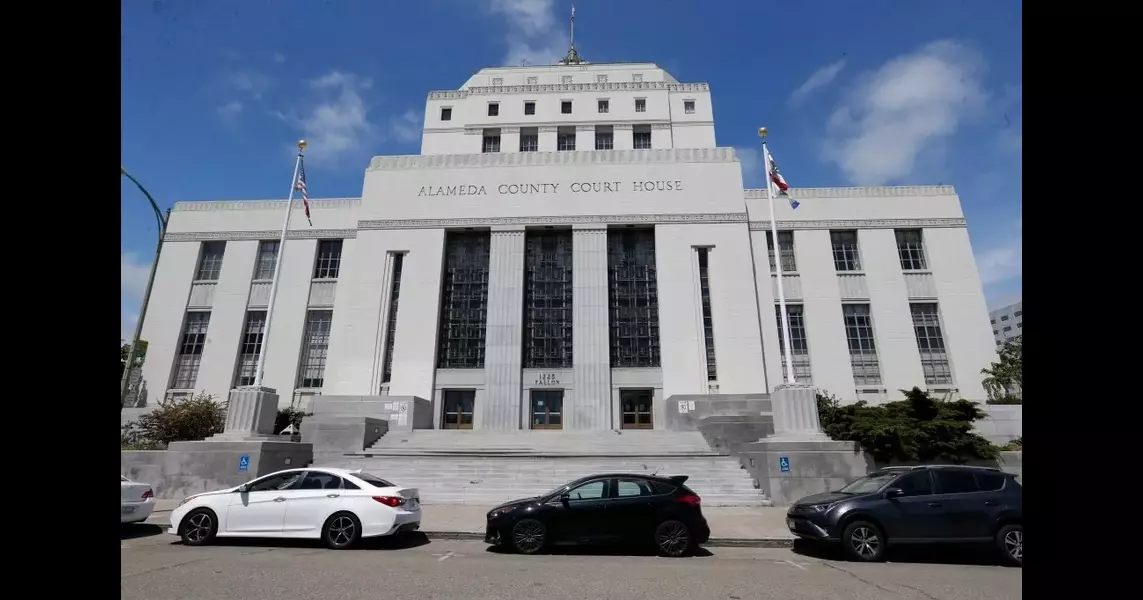 Alameda County Sheriff patrol car stolen from outside courthouse