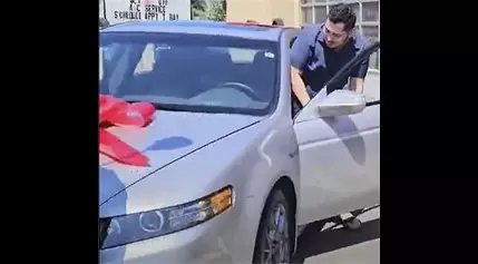 Veteran, single dad gets car from Bremerton company