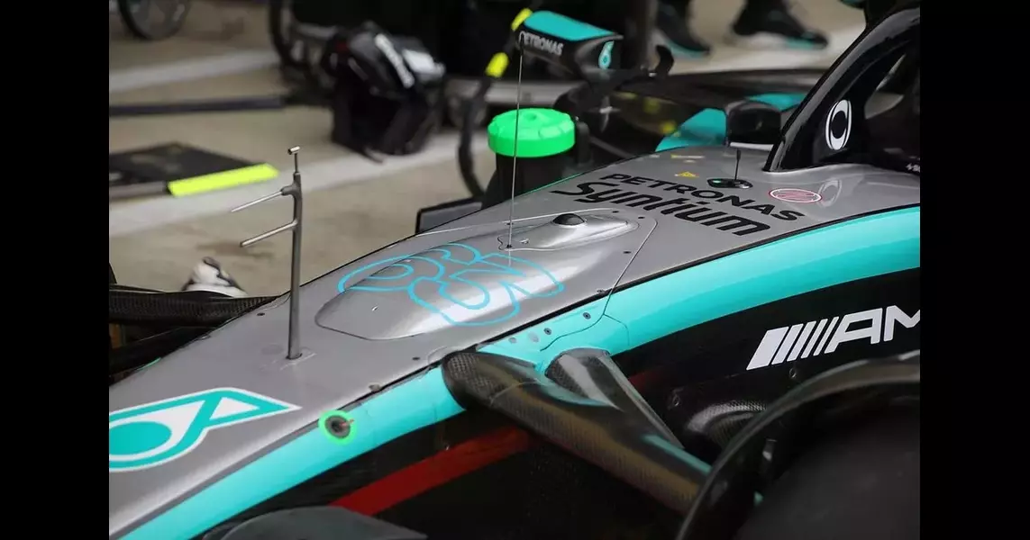 Cooling or suspension revision? The Mercedes car nose panel tweak