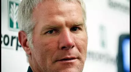 A Mississippi judge removes 1 of Brett Favre’s lawyers in a civil case over misspent welfare money