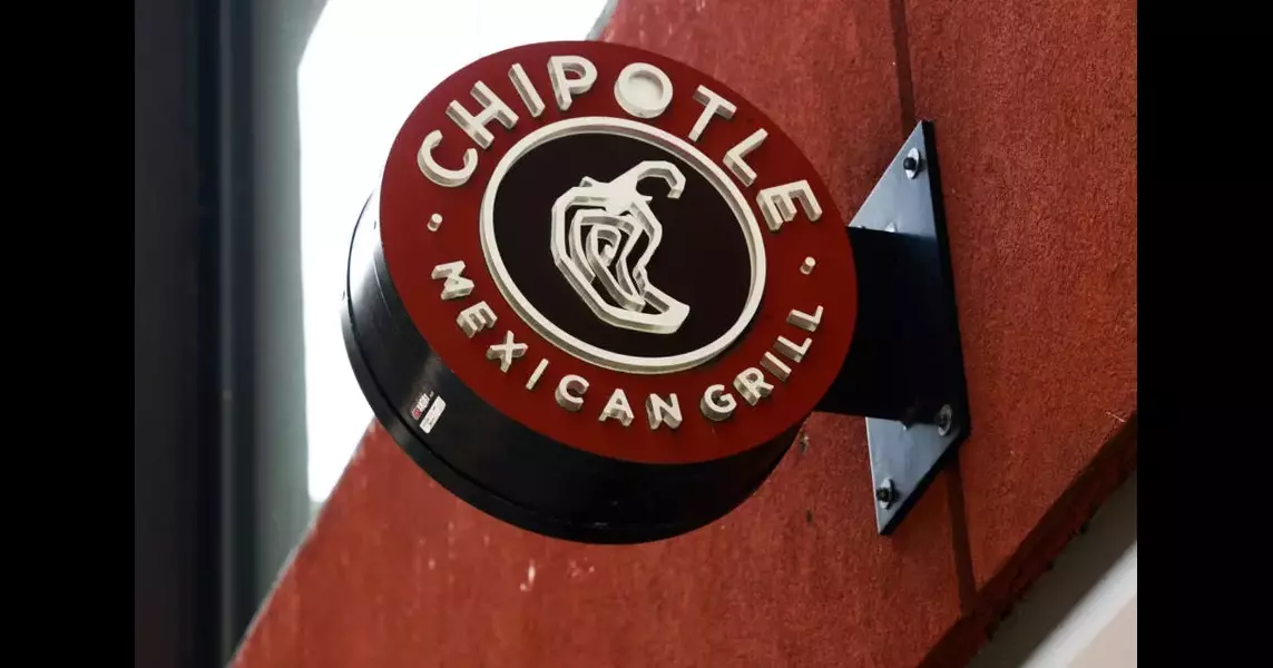 Chipotle stock tumbles 8% after CEO departs for Starbucks