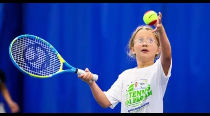 KCH patients have a ‘smashing’ good time playing against pro tennis aces