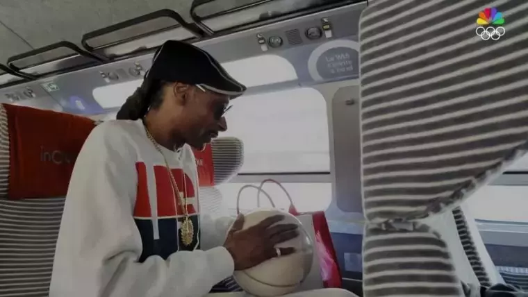 Snoop Dogg joins U.S. men’s basketball team trip to prelim games