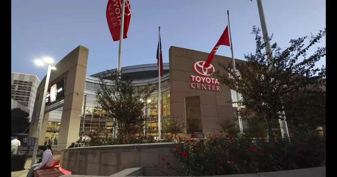 Houston Rockets Considering New Entertainment District Around Toyota Center