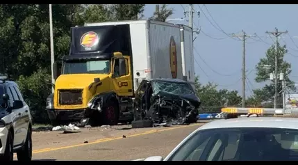 One person dead after a car crash in Southeast Memphis, police say