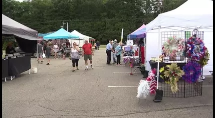 Farmers market in Luzerne County raises money for food bank